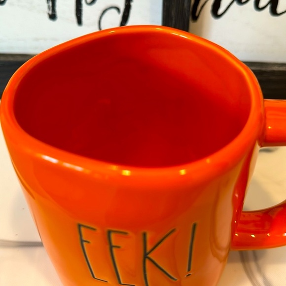 EEK! Mug By Rae Dunn - Picture 6 of 6
